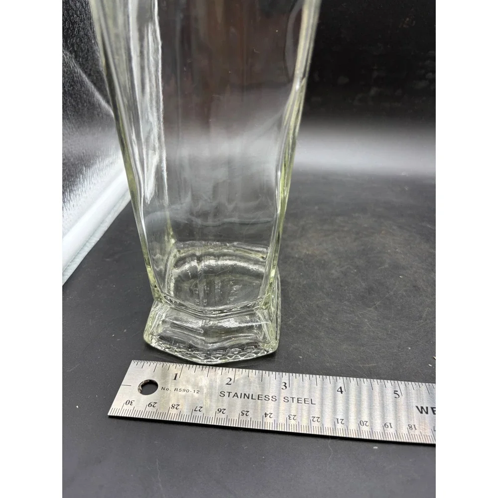 Vintage Walker's DeLuxe Bourbon Whiskey Glass Decanter Bottle 8 Year Aged Empty